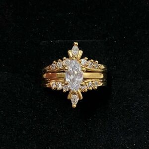 Trio Ring Set Marquise Center Stone NV